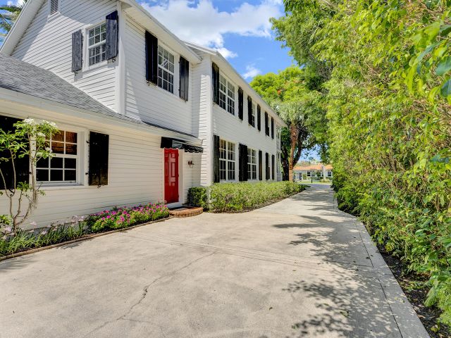 Home for rent at 306 N Swinton Avenue - photo 6614487