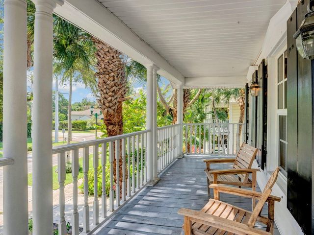 Home for rent at 306 N Swinton Avenue - photo 6614488