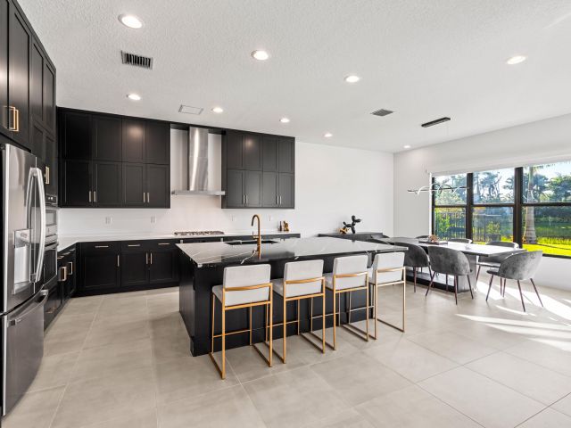 Home for sale at 8258 Essex Country Club Drive - photo 6622538