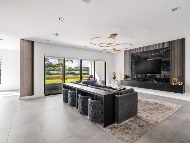 Home for sale at 8258 Essex Country Club Drive - photo 6622543