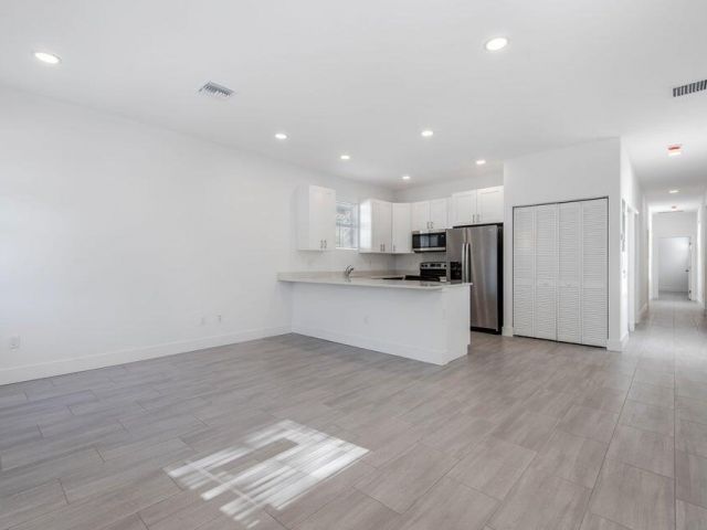 Home for rent at 3715 Saginaw Avenue - photo 6627726