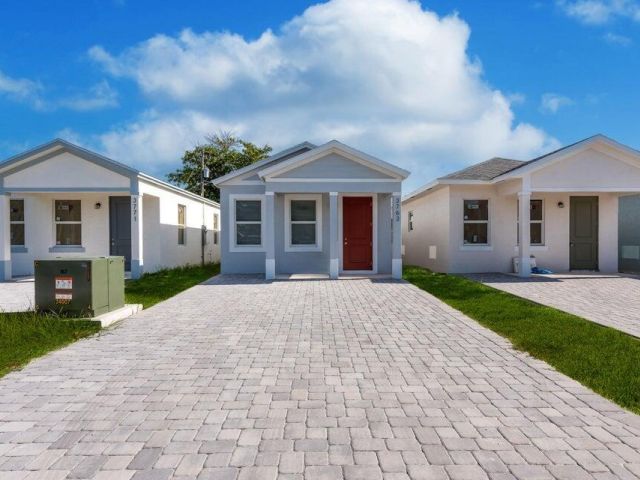 Home for rent at 3707 Saginaw Avenue - photo 6629277