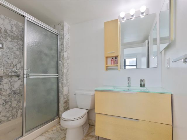 Apartment for sale  Unit #20V - photo 6614659