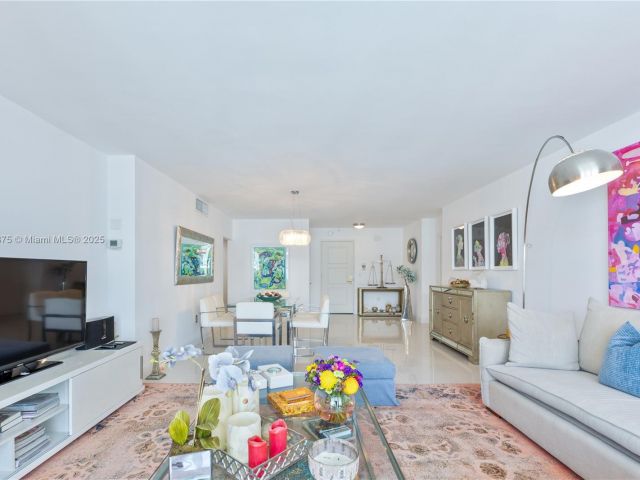 Apartment for sale  Unit #20V - photo 6614666