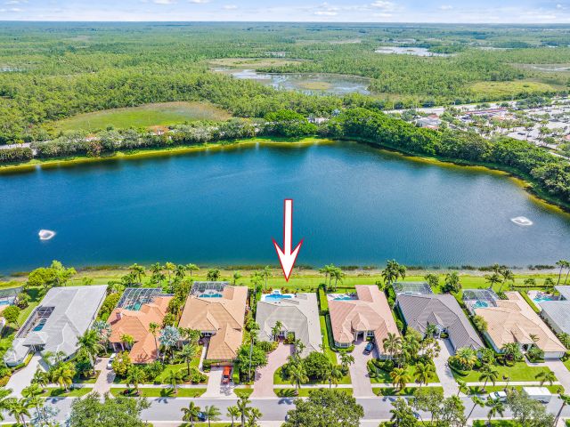 Home for sale at 8933 Lakes Boulevard - photo 6614371