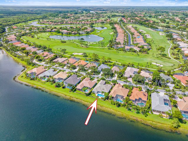 Home for sale at 8933 Lakes Boulevard - photo 6614372