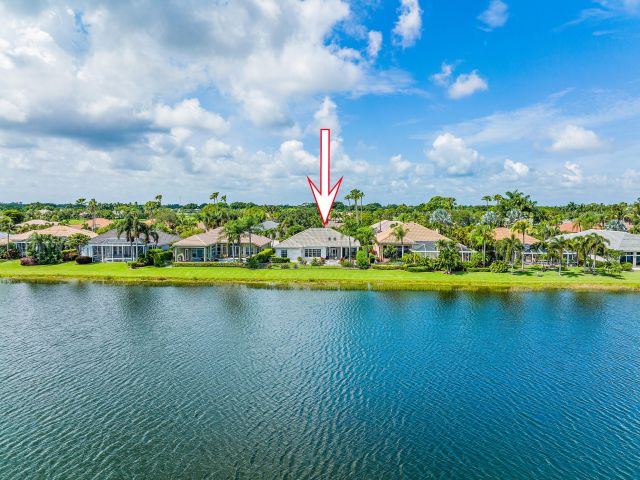 Home for sale at 8933 Lakes Boulevard - photo 6614378