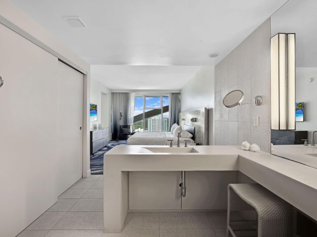 Apartment for sale  Unit #1704 - photo 6626756