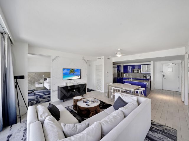 Apartment for sale  Unit #1704 - photo 6626766