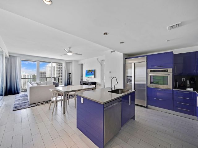 Apartment for sale  Unit #1704 - photo 6626770