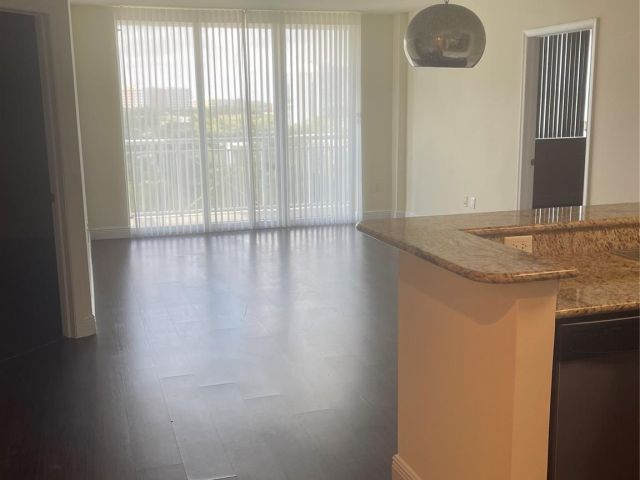 Apartment for rent  Unit #605 - photo 6614589