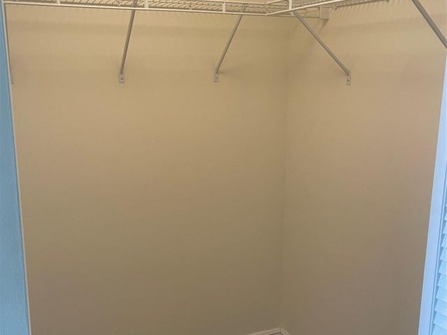 Apartment for rent  Unit #605 - photo 6614590