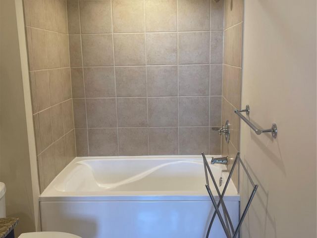 Apartment for rent  Unit #605 - photo 6614593