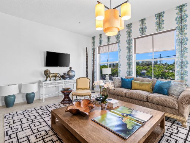 Home for rent at 3620 S Dixie Highway 240 - photo 6635855