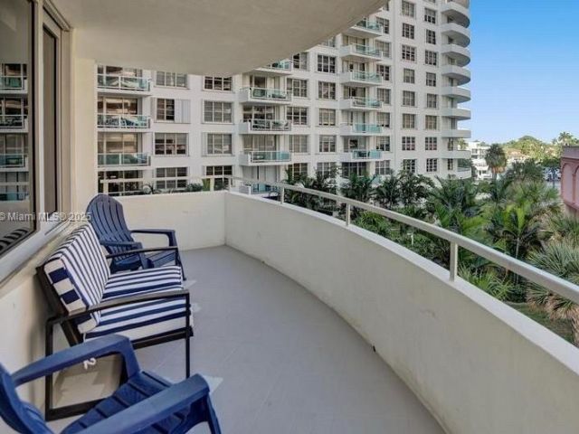 Apartment for rent  Unit #412 - photo 6639599