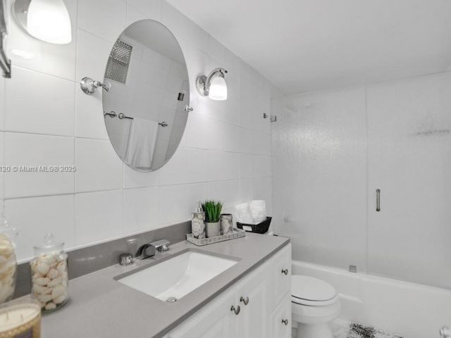 Apartment for rent  Unit #412 - photo 6639602