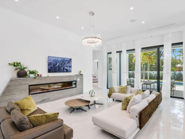 Home for sale at 260 NE 3rd Street - photo 6644676