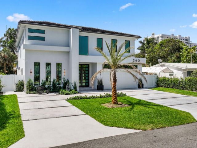 Home for sale at 260 NE 3rd Street - photo 6644684