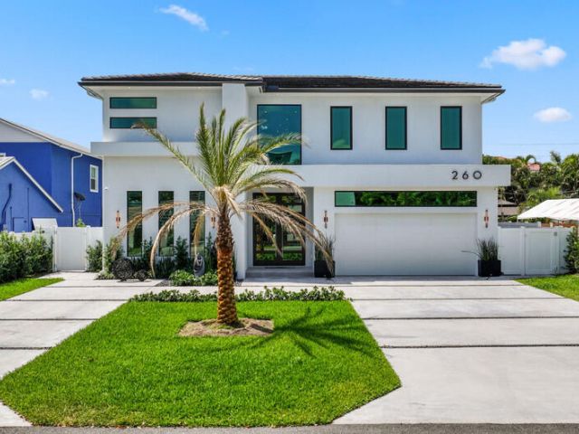 Home for sale at 260 NE 3rd Street - photo 6644686