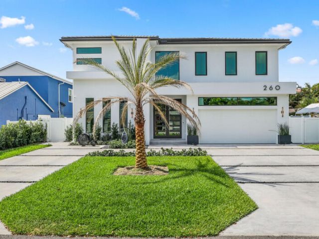 Home for sale at 260 NE 3rd Street - photo 6644692