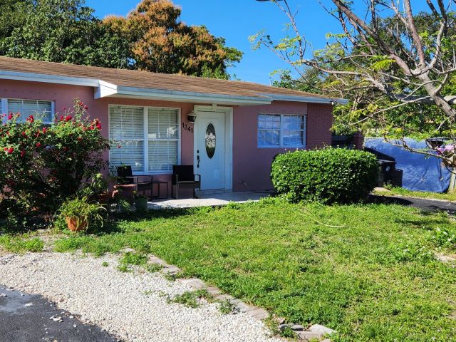 Home for sale at 1341 SW 24th Avenue - photo 6621427