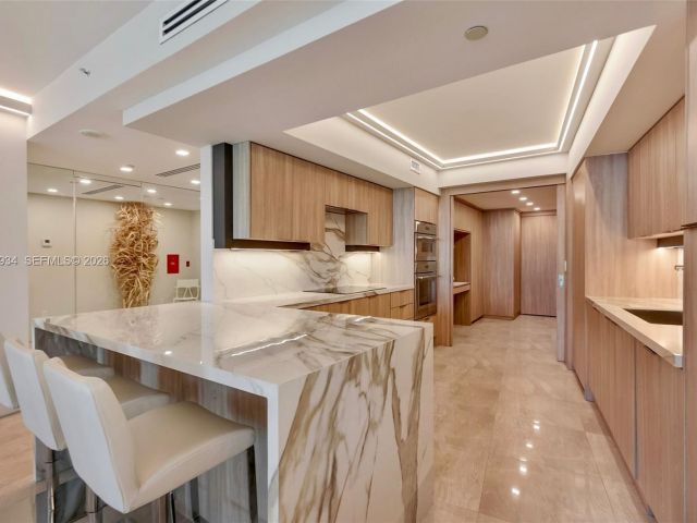 Apartment for sale  Unit #811 - photo 6646111