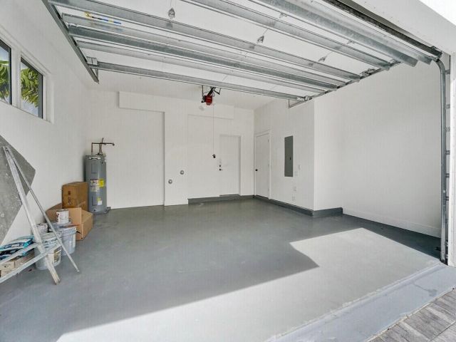 Home for rent at 1220 NE 15th Avenue - photo 6642806