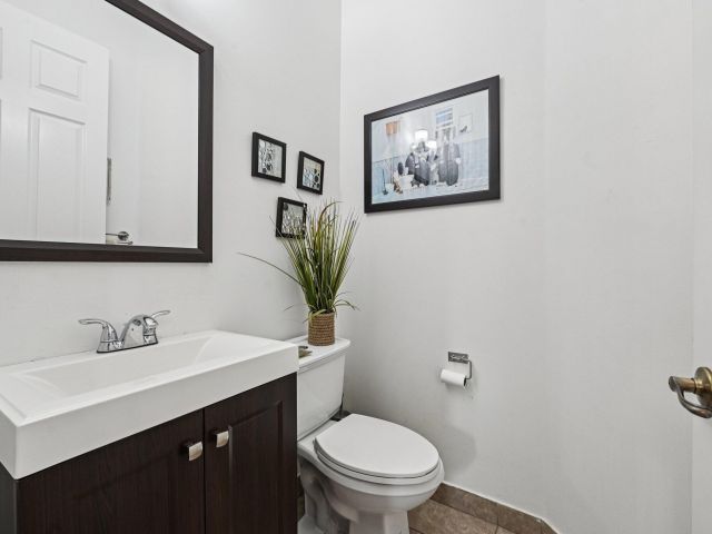 Home for sale at 553 Gazetta Way - photo 6616328