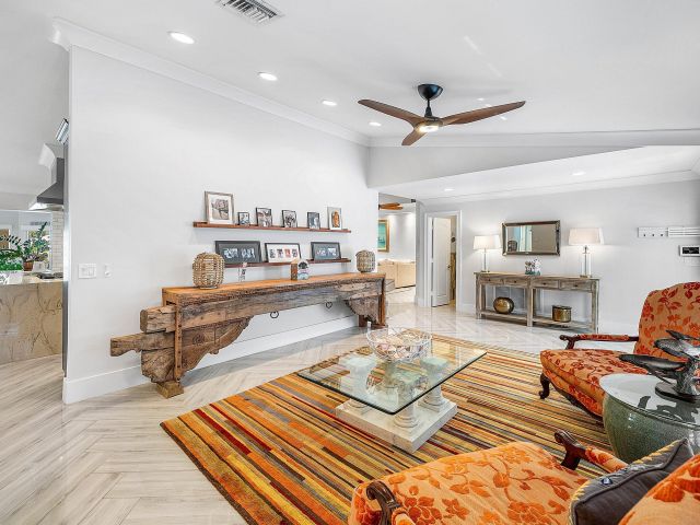 Home for sale at 7425 NE Bay Cove Court - photo 6622875