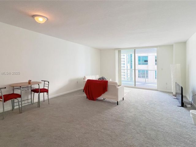 Apartment for sale  Unit #2814 - photo 6625350