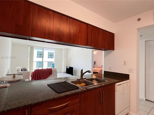 Apartment for sale  Unit #2814 - photo 6625351