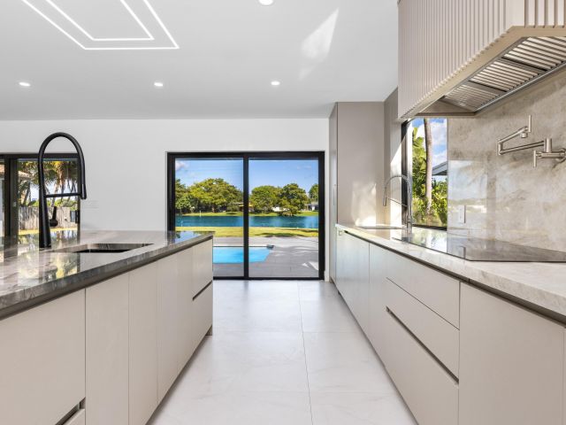 Home for sale at 18735 NE 18th Avenue - photo 6626677