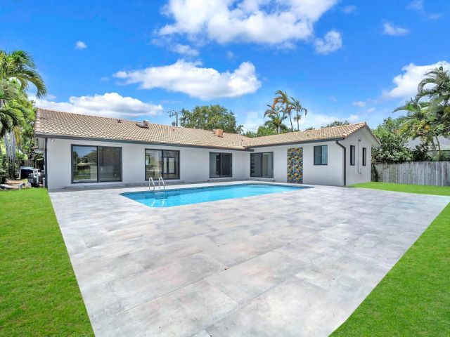 Home for sale at 18735 NE 18th Avenue - photo 6626686