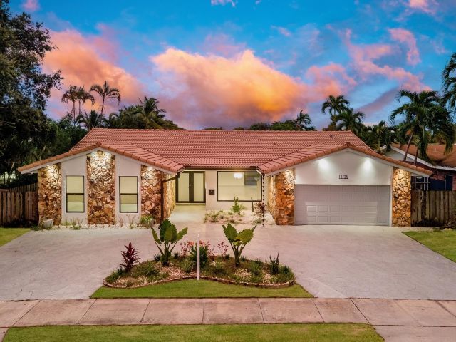 Home for sale at 18735 NE 18th Avenue - photo 6626693