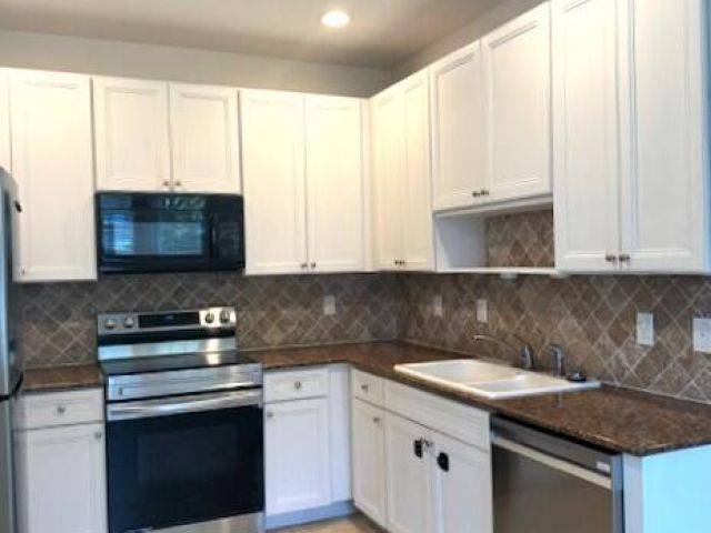 Home for rent at 16097 Poppyseed Circle 1908 - photo 6628763