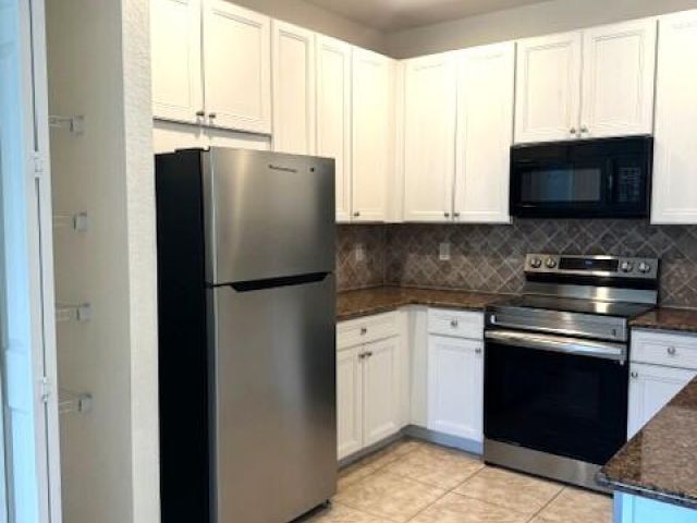 Home for rent at 16097 Poppyseed Circle 1908 - photo 6628764