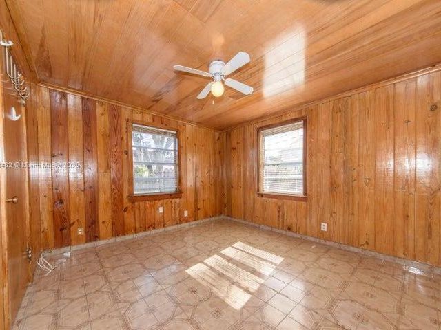 3-bedroom home for rent in West Palm Beach - 438 Malverne Rd 1 - MondialRealty