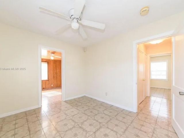 3-bedroom home for rent in West Palm Beach - 438 Malverne Rd 1 - MondialRealty