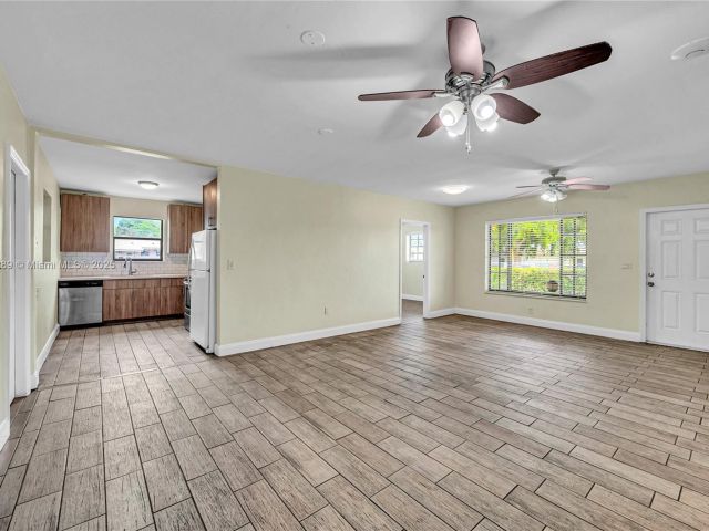 Home for sale at 17130 NE 7th Ave - photo 7439362