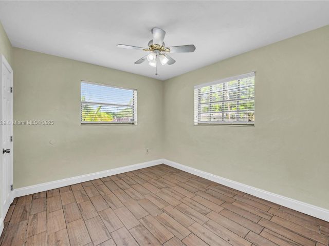 Home for sale at 17130 NE 7th Ave - photo 7439371