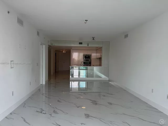 3-bedroom condo for sale in Sunny Isles Beach - 330 Sunny Isles Blvd 5-1003 - MondialRealty