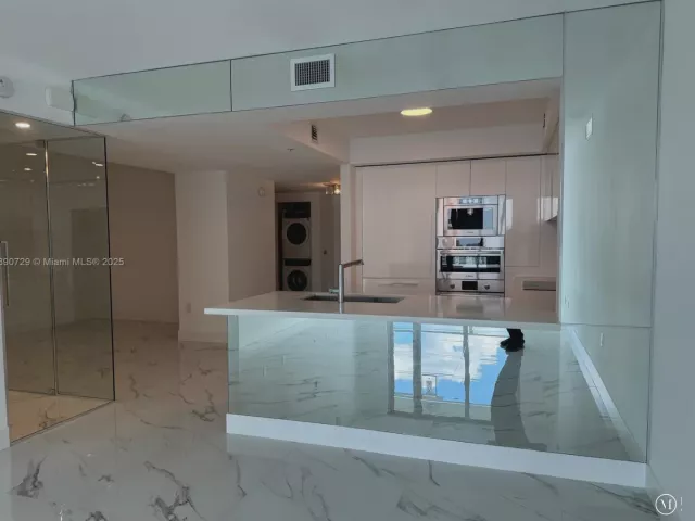 3-bedroom condo for sale in Sunny Isles Beach - 330 Sunny Isles Blvd 5-1003 - MondialRealty