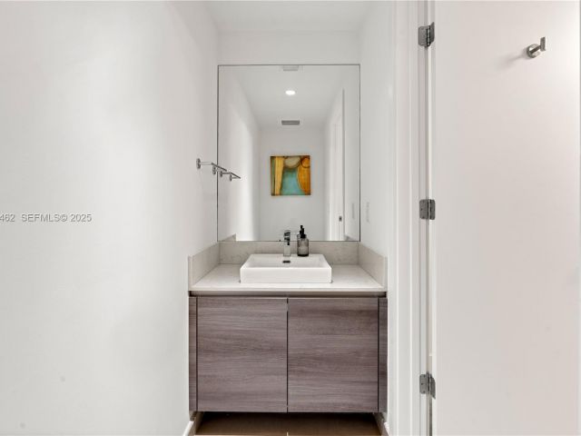 Apartment for sale  Unit #2606 - photo 6855881