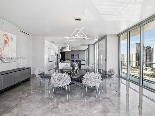 Apartment for rent  Unit #5-UPH04 - photo 6623825