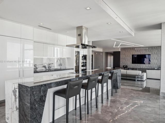 Apartment for rent  Unit #5-UPH04 - photo 6623832