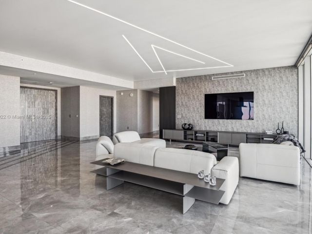 Apartment for rent  Unit #5-UPH04 - photo 6623835