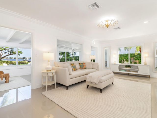 Home for sale at 6911 S Flagler Drive - photo 6626865