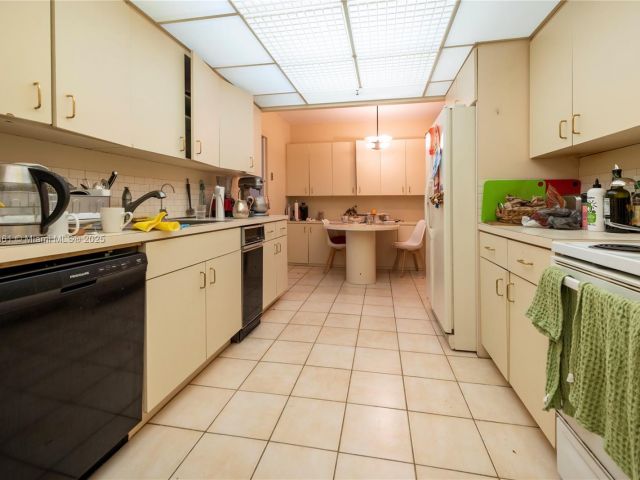 Apartment for sale  Unit # - photo 6620945