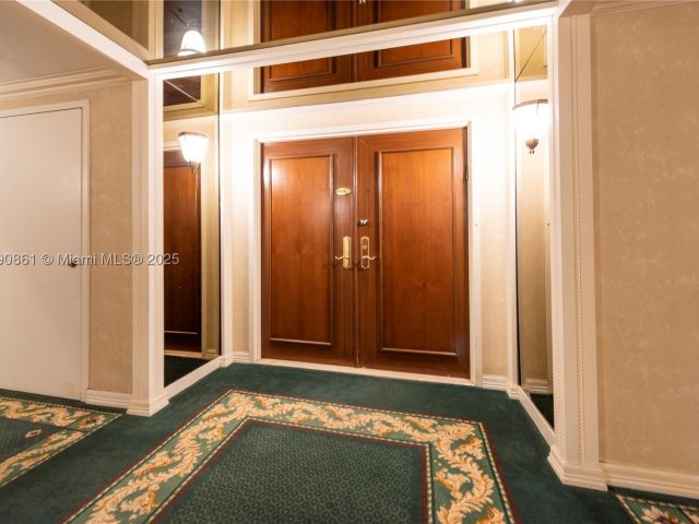 2-bedroom condo for sale in Bal Harbour -  - MondialRealty