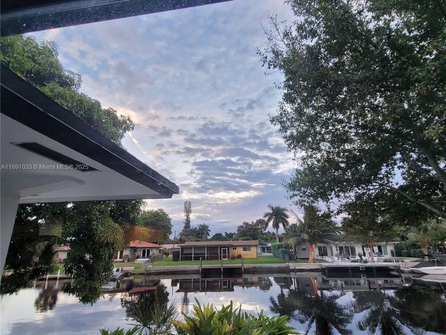 Home for rent at 2856 NW 10th Ave O - photo 7451618